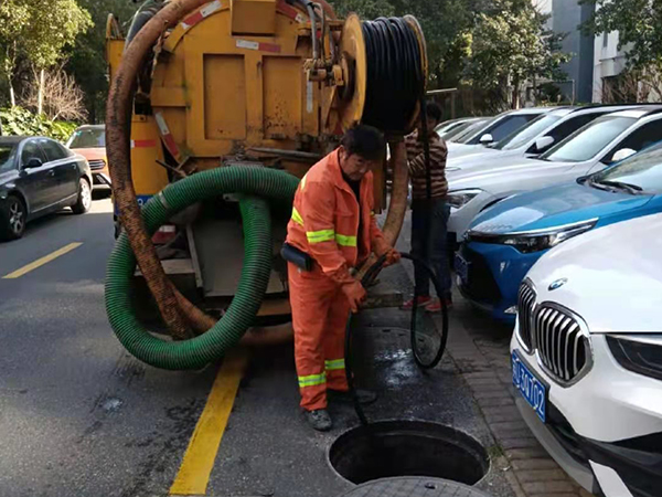 松柏镇排污管道清淤